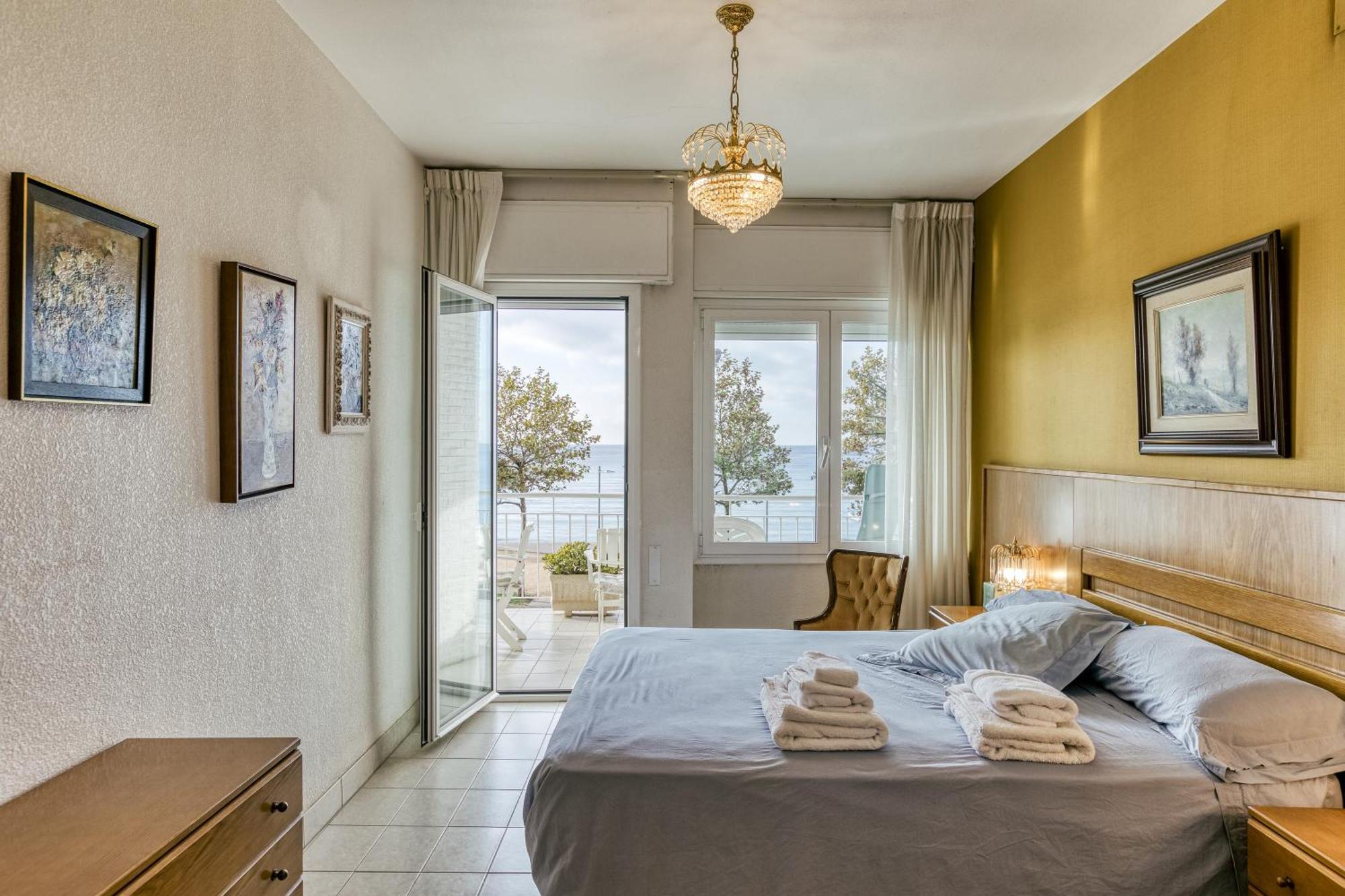 Carrer Del Mar Apartment Palamos Luaran gambar